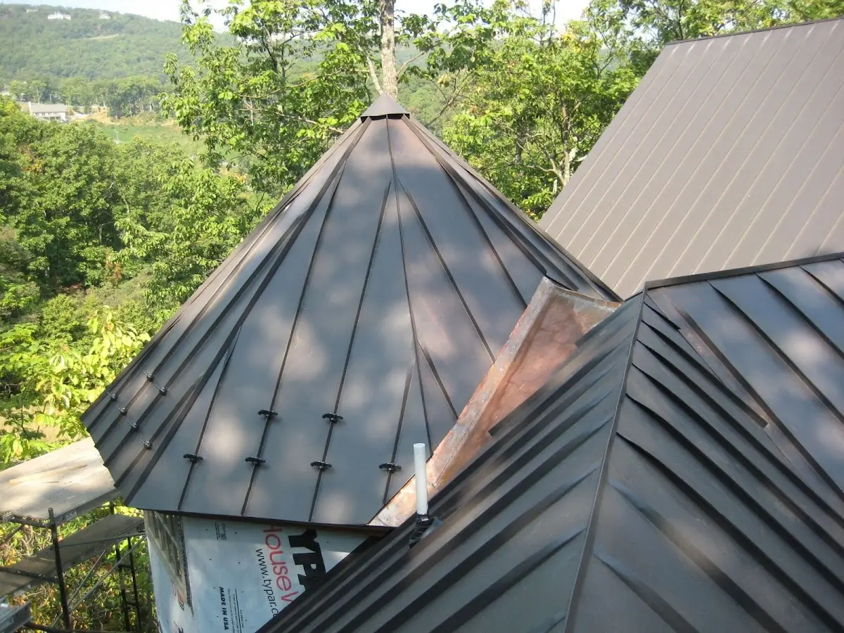 Professional Gutter Cleaning by Craftsman Roofing in Central Oak Park