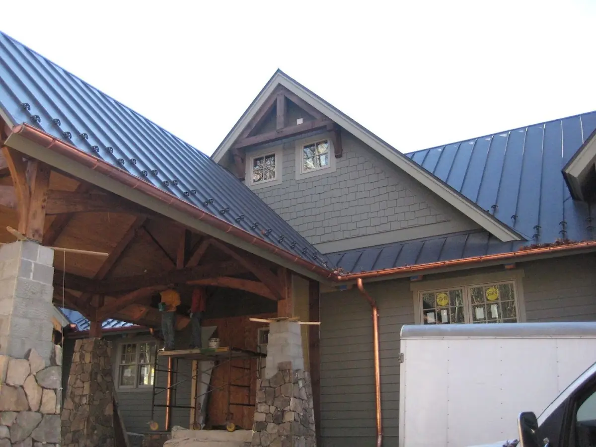 Craftsman Roofing team delivering quality roofing work in Central Oak Park